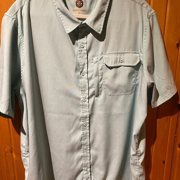 Gorpcore Mountain and isles men’s xxl shirt Outdoor Moisture Wicking Golf Casual - Picture 1 of 6